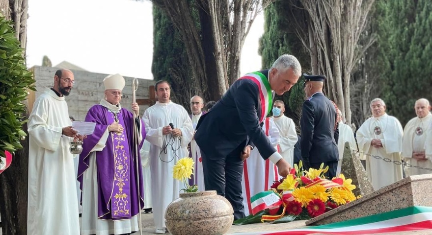 Giorno dei defunti - commemorazioni Giorno dei defunti - commemorazioni