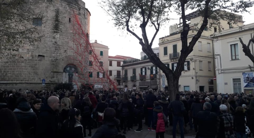 Alghero per Michela, un futuro per i suoi bambini Alghero per Michela, un futuro per i suoi bambini